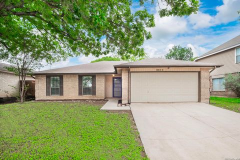 Property photo of 2613 Kline Cir, Schertz, TX 78154
