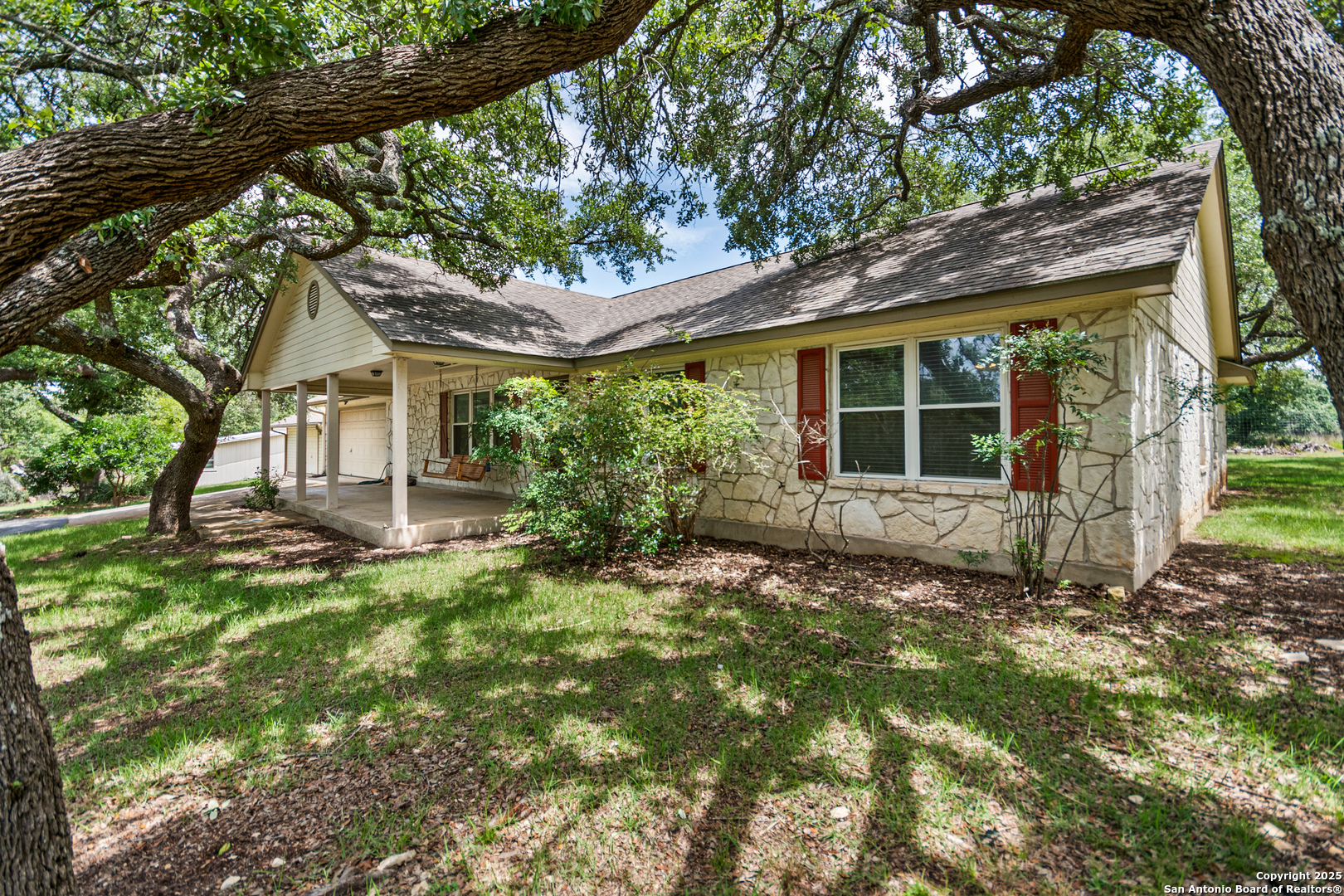 620 N Pleasant Valley Dr