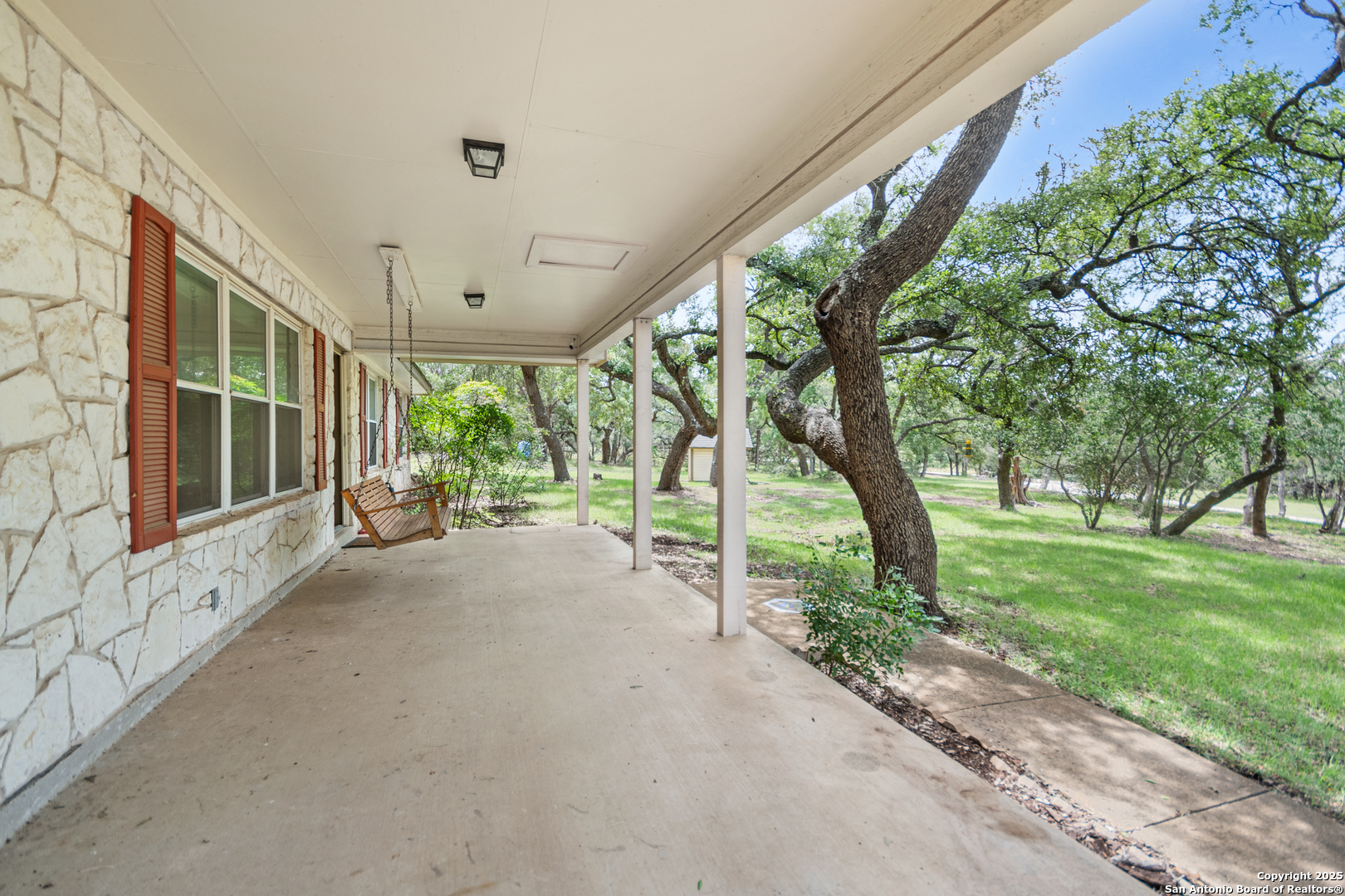 620 N Pleasant Valley Dr