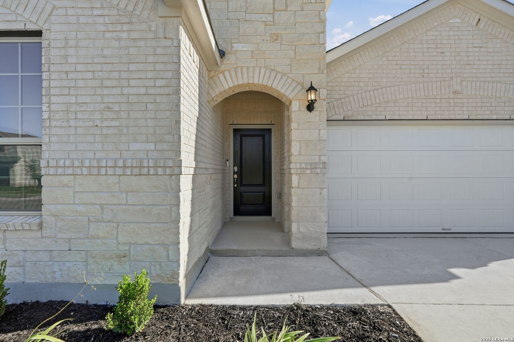 Photo of 327 Nopal Ridge, San Antonio, TX 78253 (MLS # 1944239)