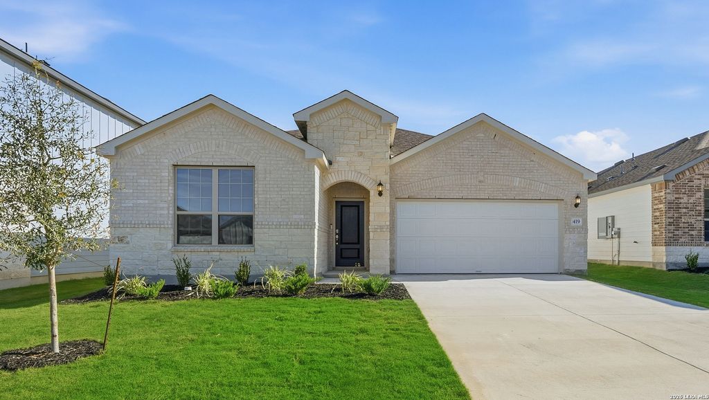 Photo of 327 Nopal Ridge, San Antonio, TX 78253 (MLS # 1944239)