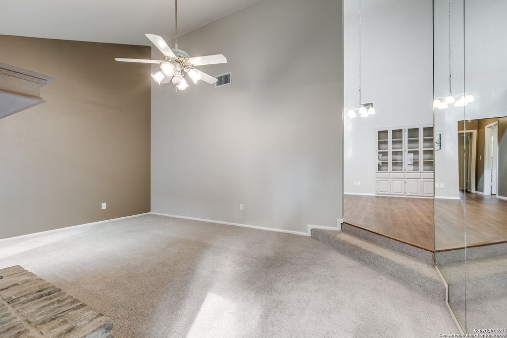 Photo of 11807 Sunburst 403 #403, San Antonio, TX 78230 (MLS # 1930144)