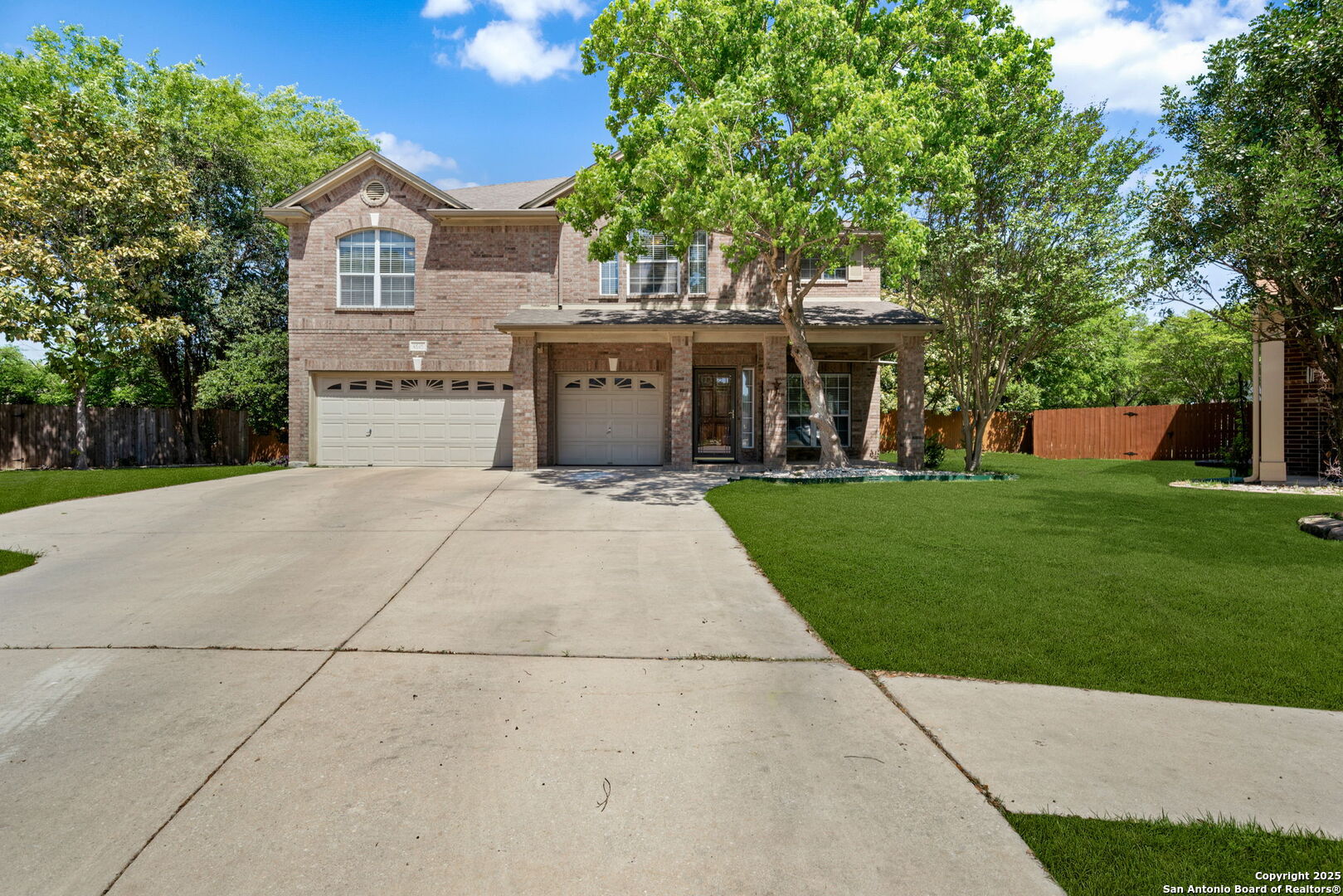 4645 Red Rock