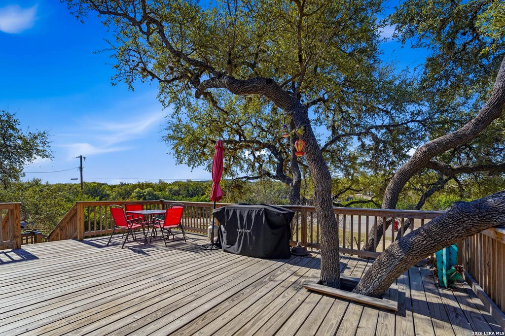 Photo of 733 Private Road 1507, Bandera, TX 78003 (MLS # 1944130)