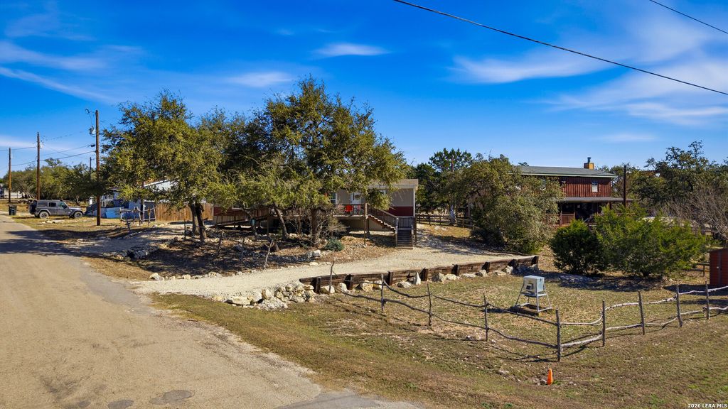 Photo of 733 Private Road 1507, Bandera, TX 78003 (MLS # 1944130)
