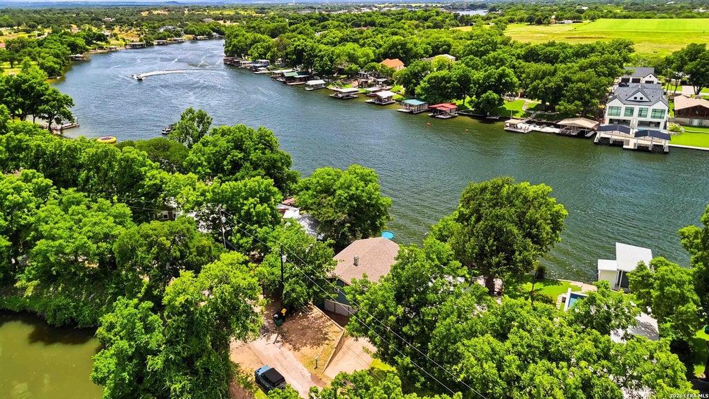 Photo of 1308 S LAKESIDE DR, Burnet, TX 78611 (MLS # 1993505)