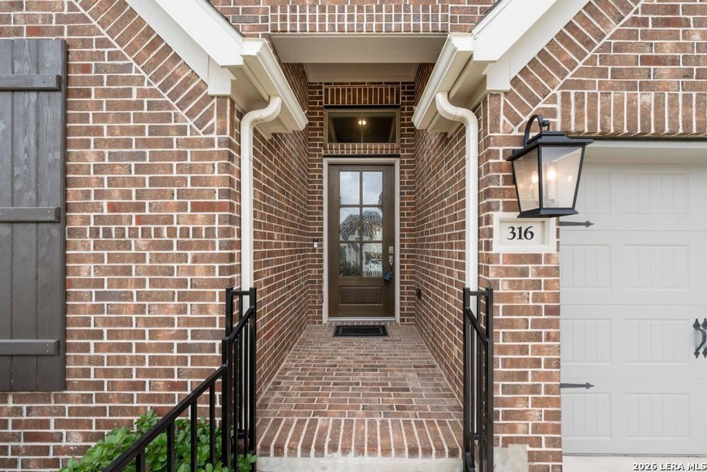 Photo of 316 Hulda Trail, New Braunfels, TX 78130 (MLS # 1968236)
