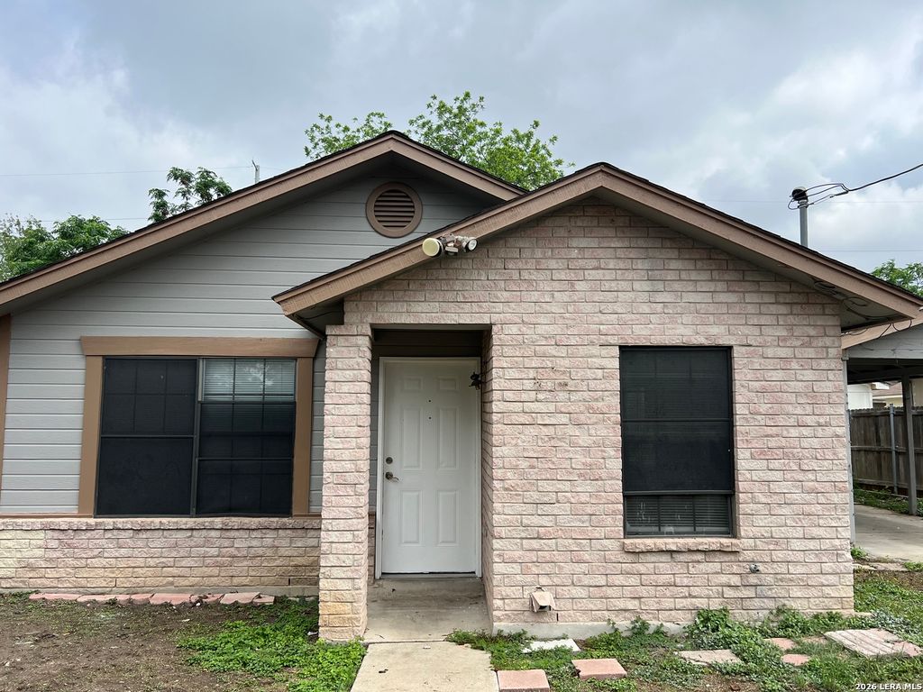Photo of 2825 MORALES ST, San Antonio, TX 78207 (MLS # 1961682)