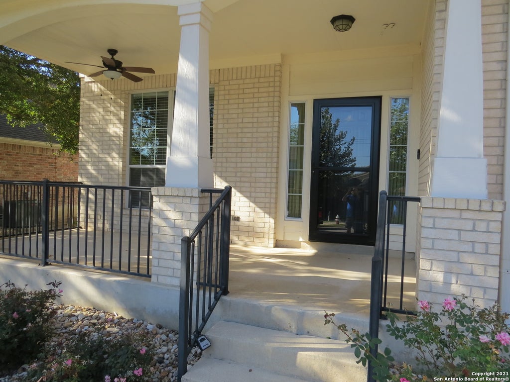 Photo of 519 GINSBERG DR, Schertz, TX 78154 (MLS # 1991016)
