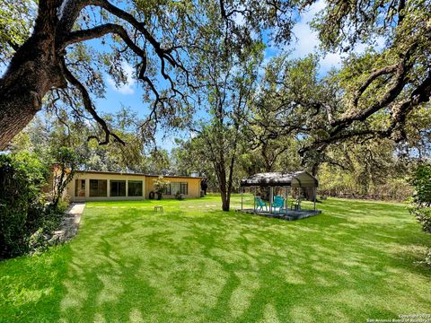 A home in Atascosa