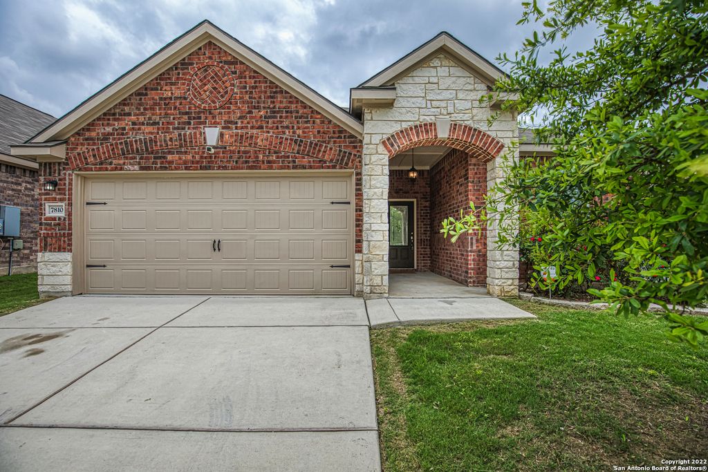 Photo of 7810 Creekshore Cove, San Antonio, TX 78254 (MLS # 1953062)