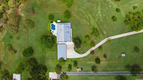 Photo of 30041 Beck Rd, Bulverde, TX 78163 (MLS # 1960480)