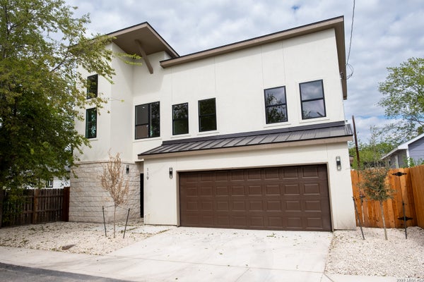 119 FREDONIA ST, SAN ANTONIO, TX 78203 - Image 6e244f3fffaf4e9878b8c0b58a0e8bf7/2450166895