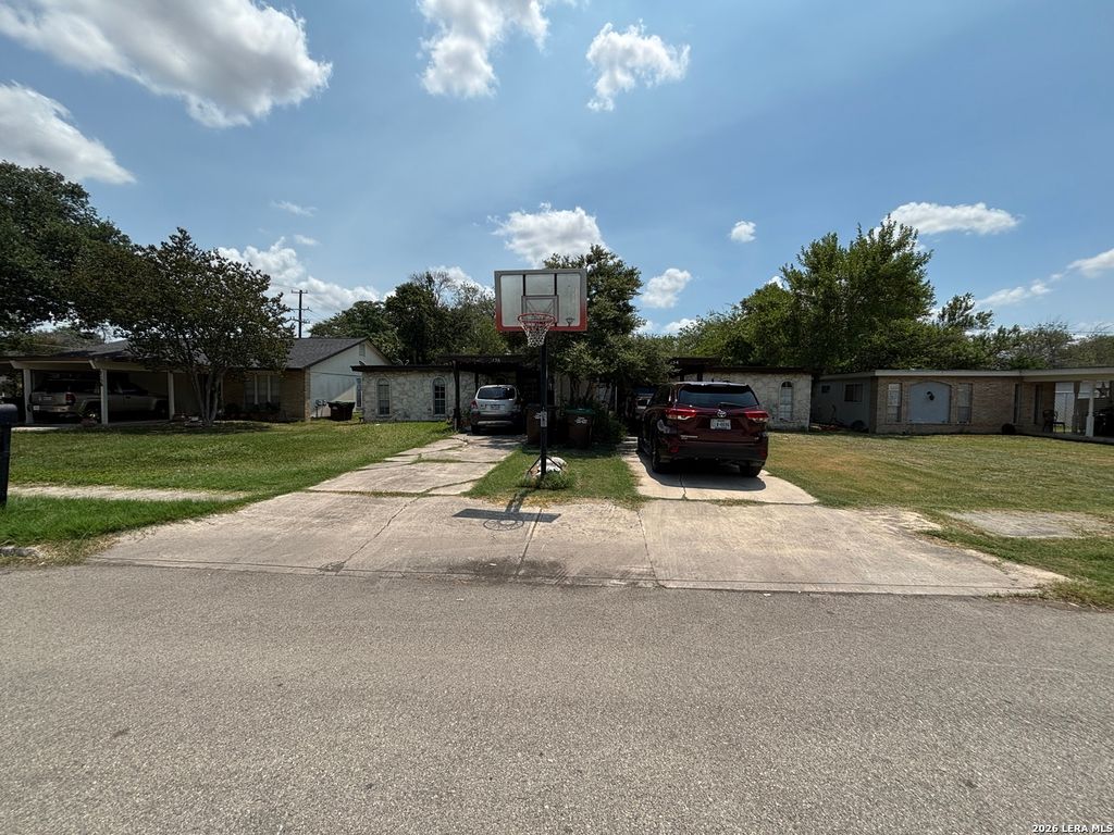 Photo of 7136 LARKSONG ST, Leon Valley, TX 78238 (MLS # 1992410)