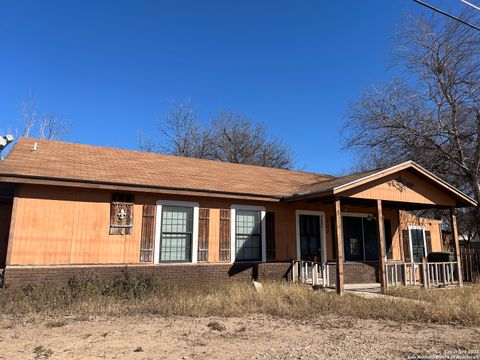 A home in Uvalde