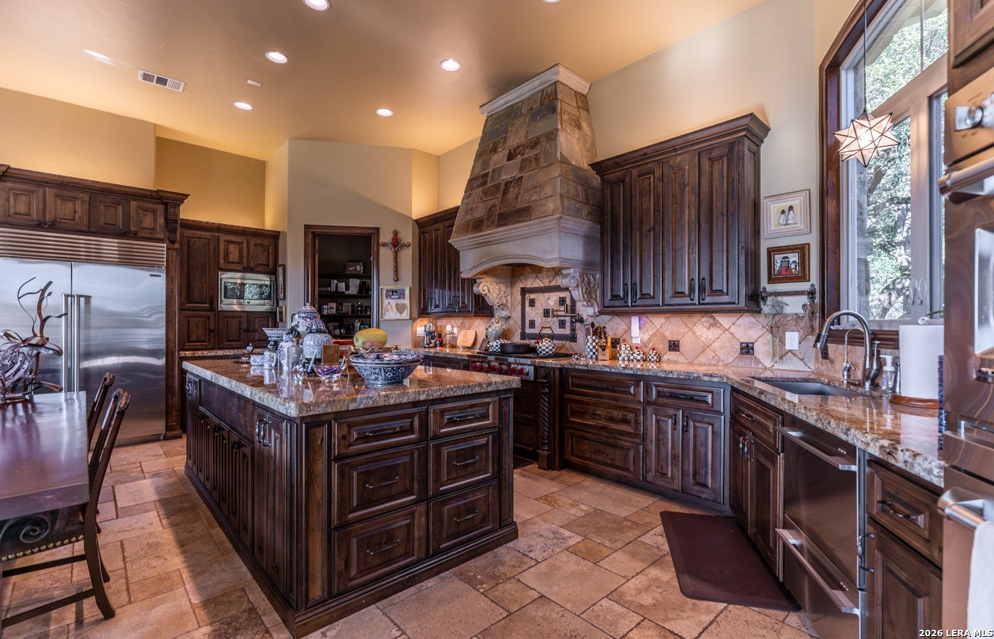 1539 WATERSTONE PKWY