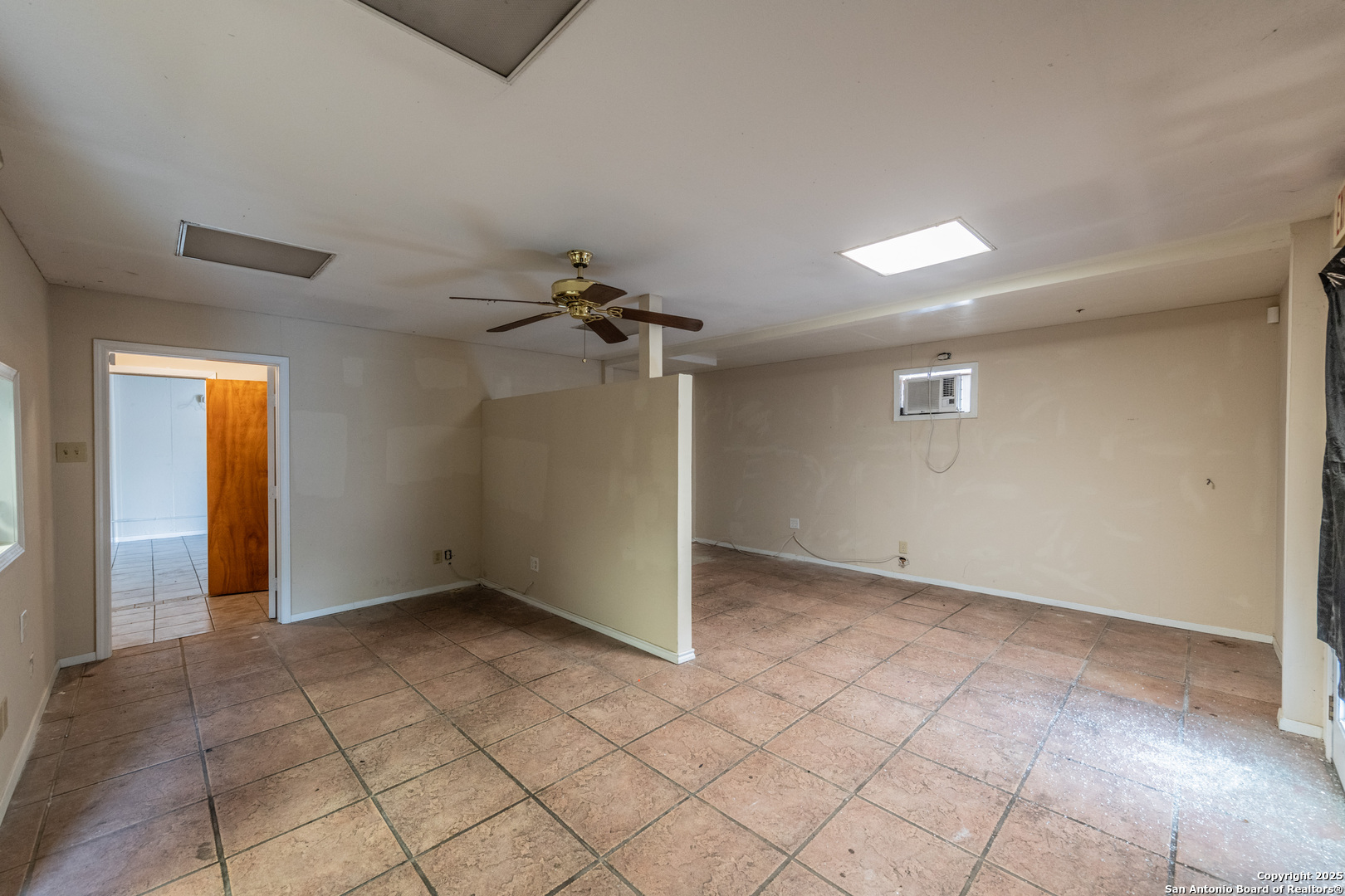 1006 West Ave