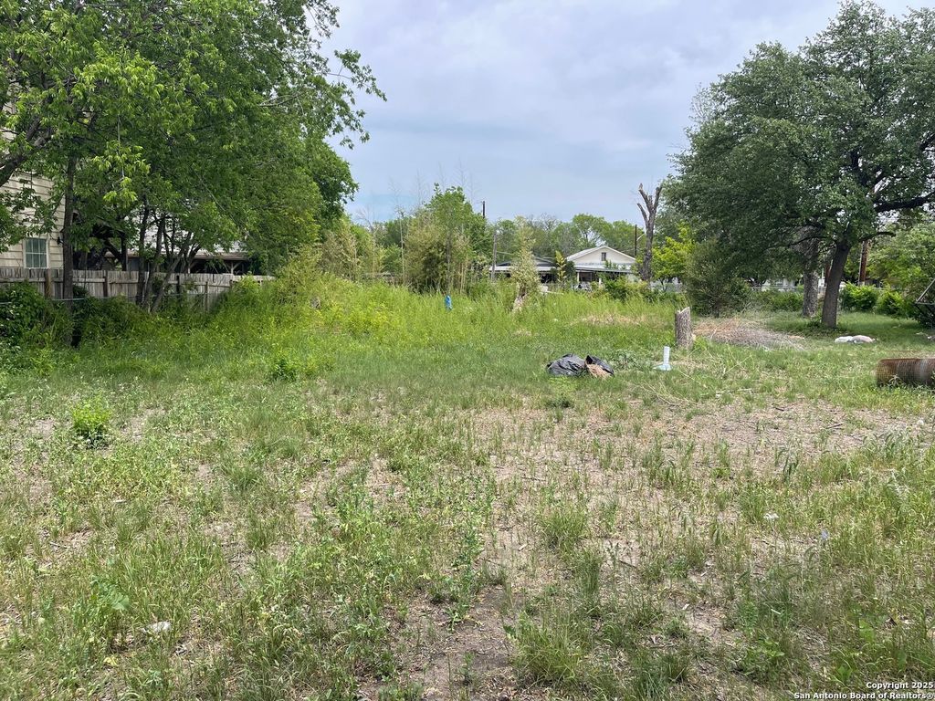 Photo of 307 Randall Ave., San Antonio, TX 78237 (MLS # 1855254)