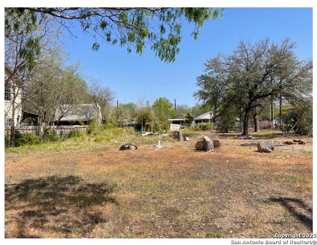 Photo of 307 Randall Ave., San Antonio, TX 78237 (MLS # 1855254)