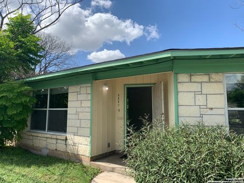 111 LADDIE PL San Antonio TX 78201