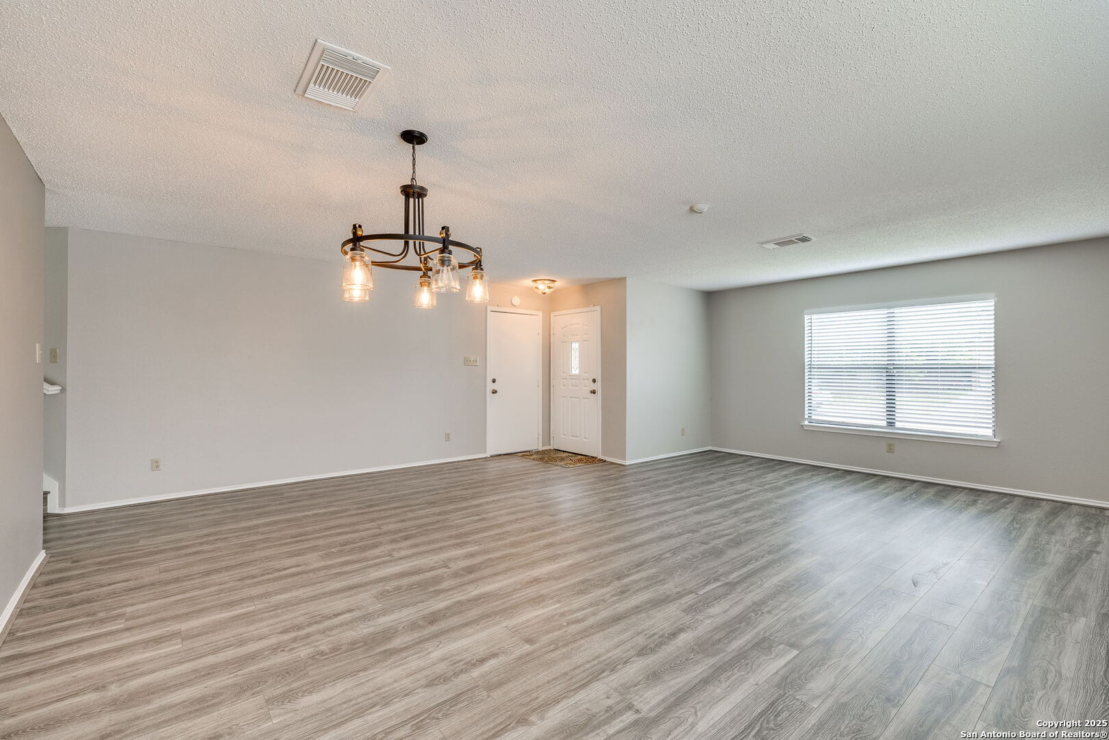 8307 Tavern Pt