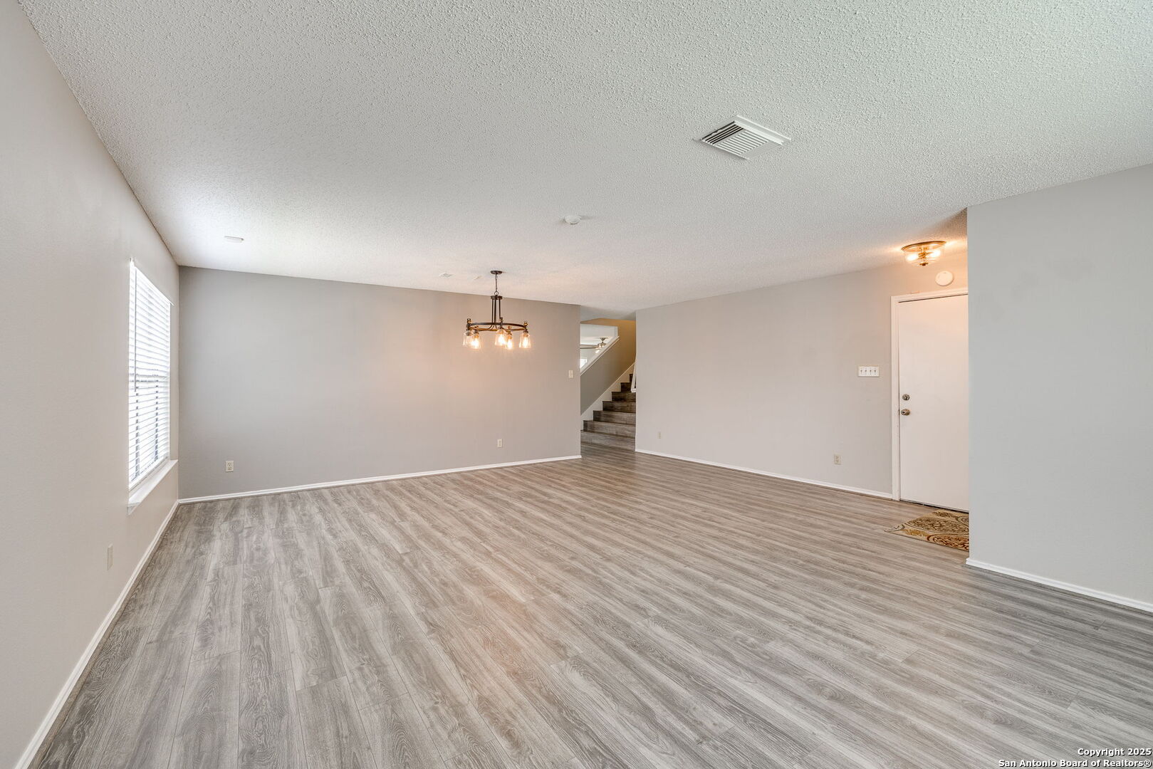 8307 Tavern Pt
