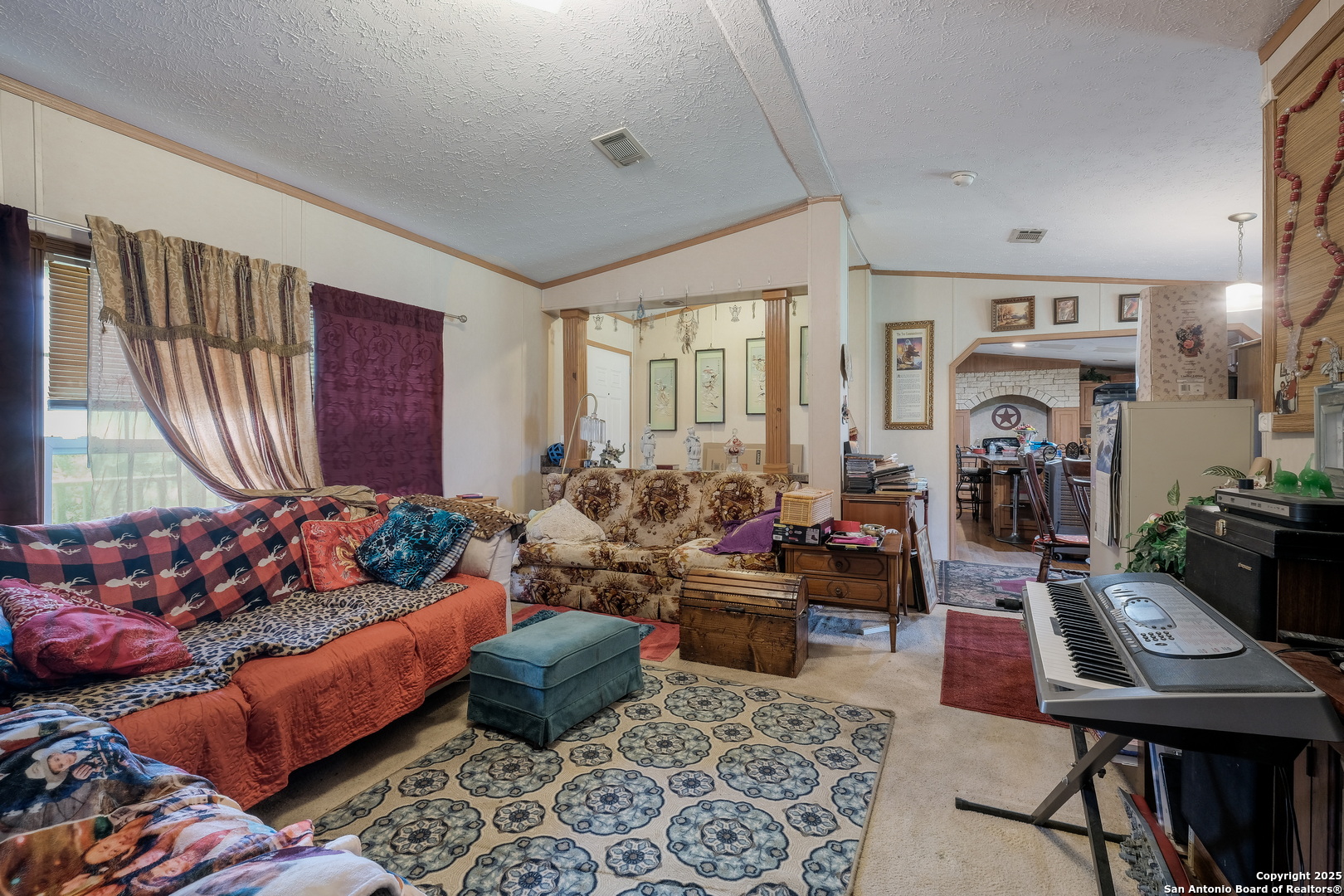 590 Gateway Cir