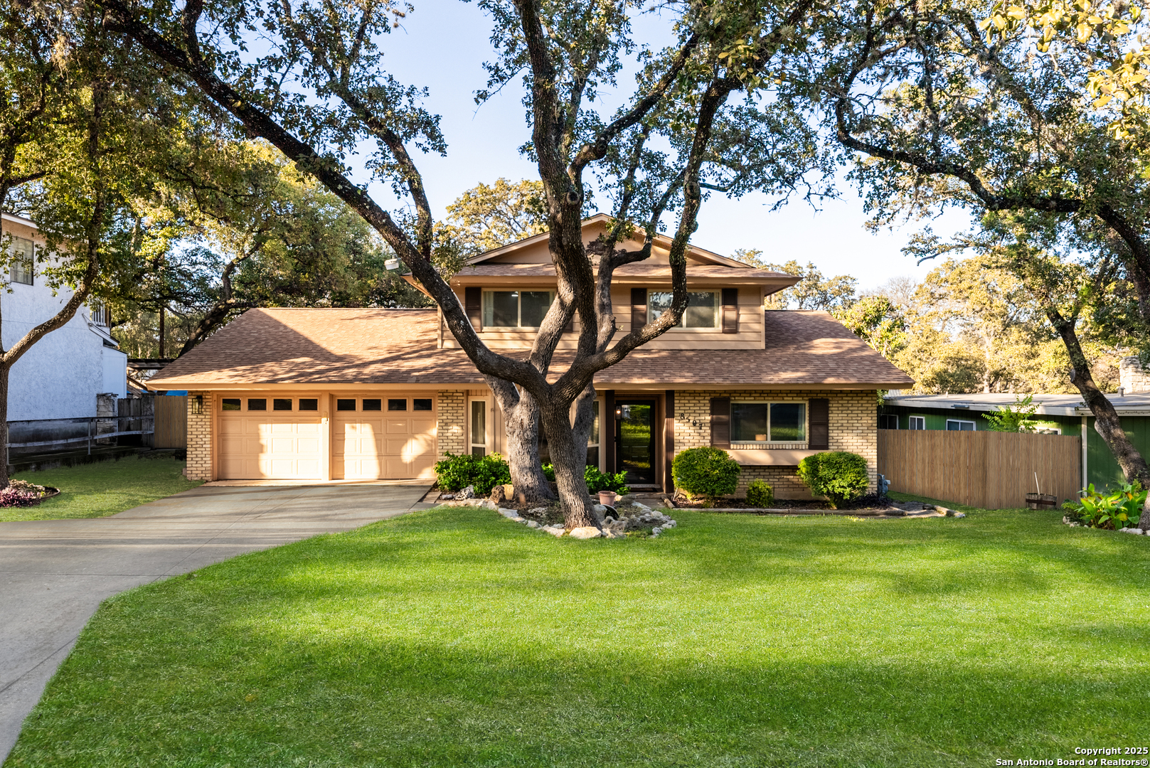 8507 Rockmoor