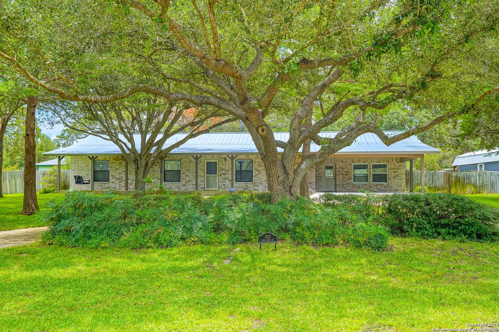 303 Bear Ridge
