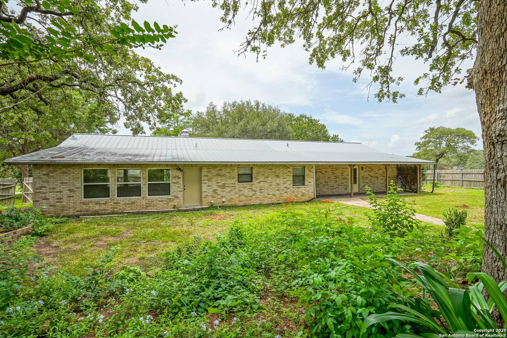 303 Bear Ridge