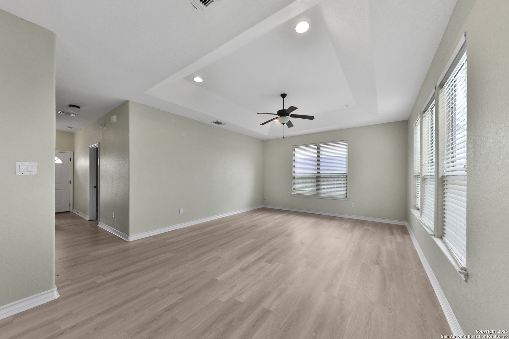 102 CORNELL AVE