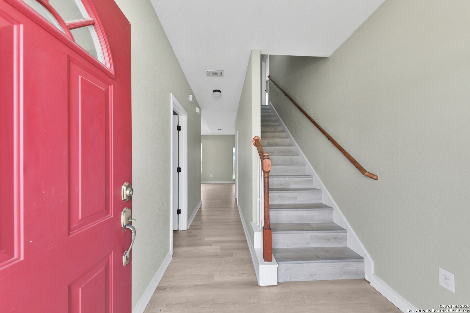 102 CORNELL AVE