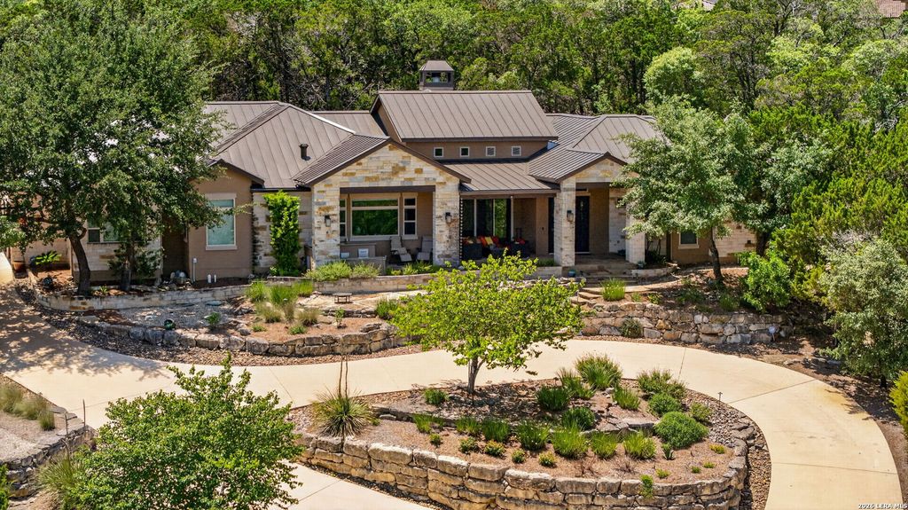 Photo of 25011 Caliza, Boerne, TX 78006 (MLS # 1950907)