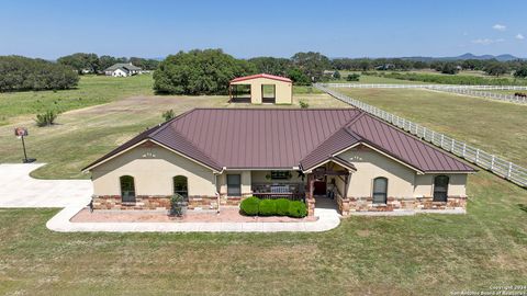 A home in Bandera