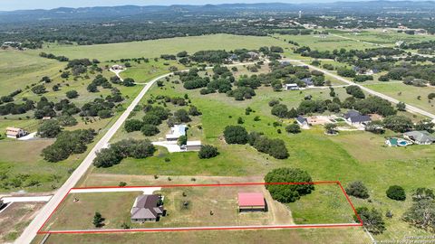 A home in Bandera