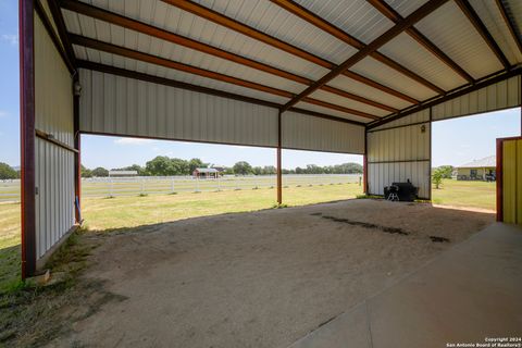 A home in Bandera