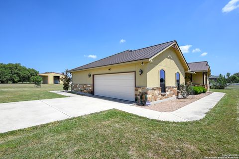 A home in Bandera