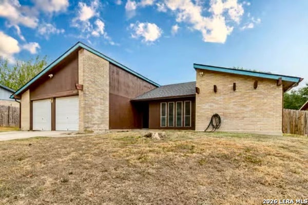 5727 SKY COUNTRY ST, SAN ANTONIO, TX 78247 - Image 6ee02bb572075981fb4cf1f9d1de2b3d/2346961291