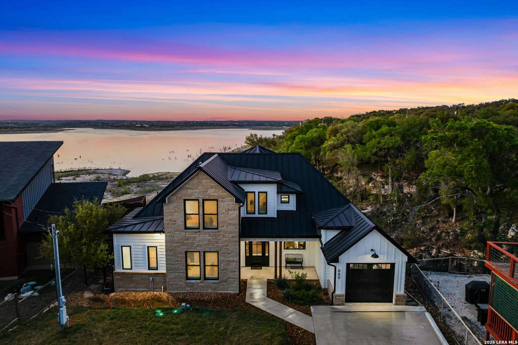 Photo of 889 Glenn, Canyon Lake, TX 78133 (MLS # 1954116)