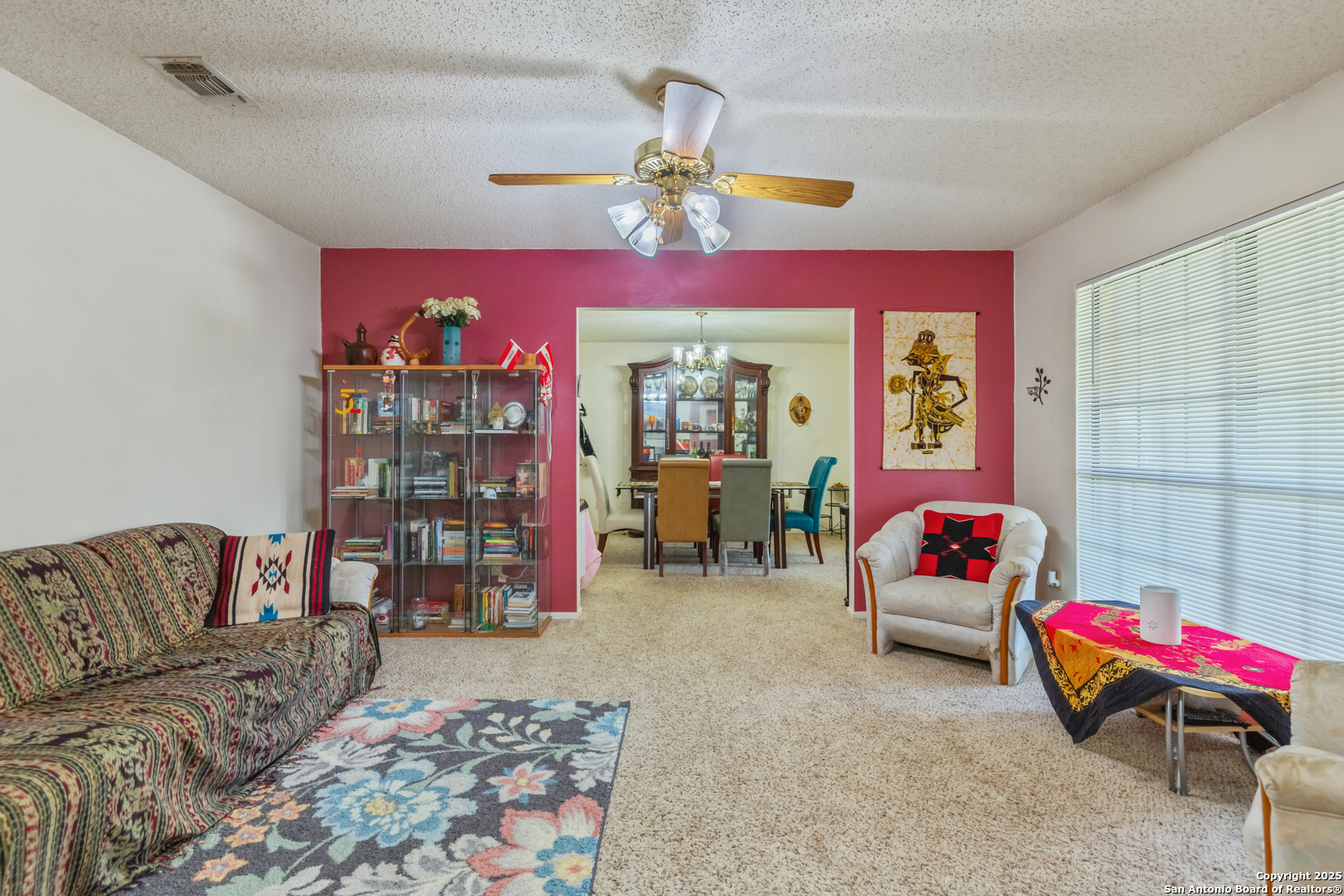 8902 Hetherington