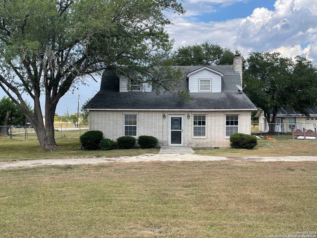 Photo of 6932 Green Valley Rd, Cibolo, TX 78108 (MLS # 1892863)