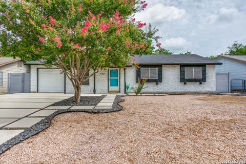 Photo of 4407 Sun Vista Ln, San Antonio, TX 78217 (MLS # 2003165)