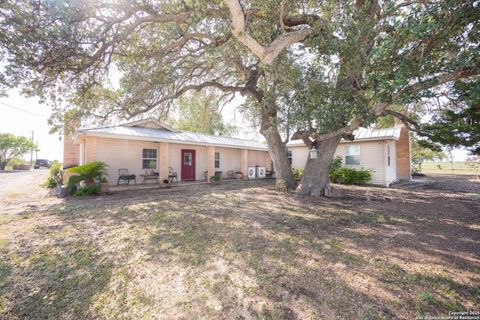 1849 County Road 340 Knippa TX 78870
