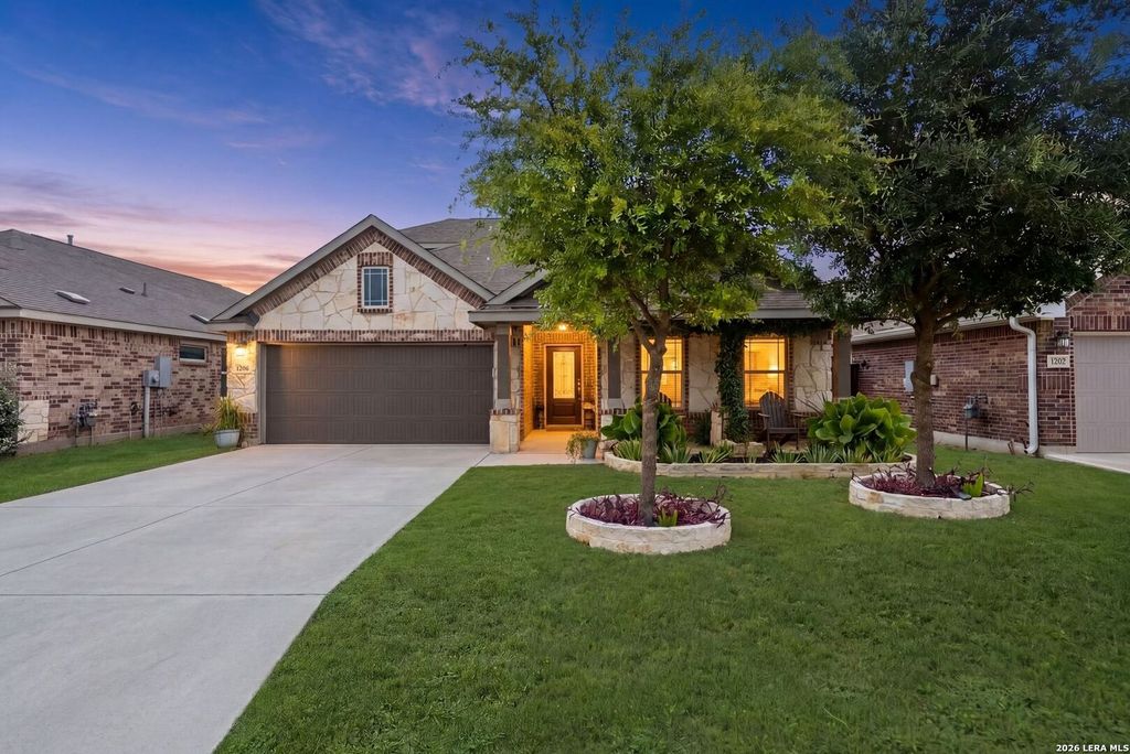 Photo of 1206 Nashua Sq, San Antonio, TX 78245 (MLS # 1994194)