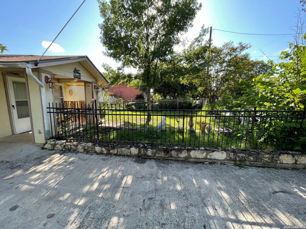 Photo of 330 BRADLEY ST., San Antonio, TX 78211 (MLS # 1990207)