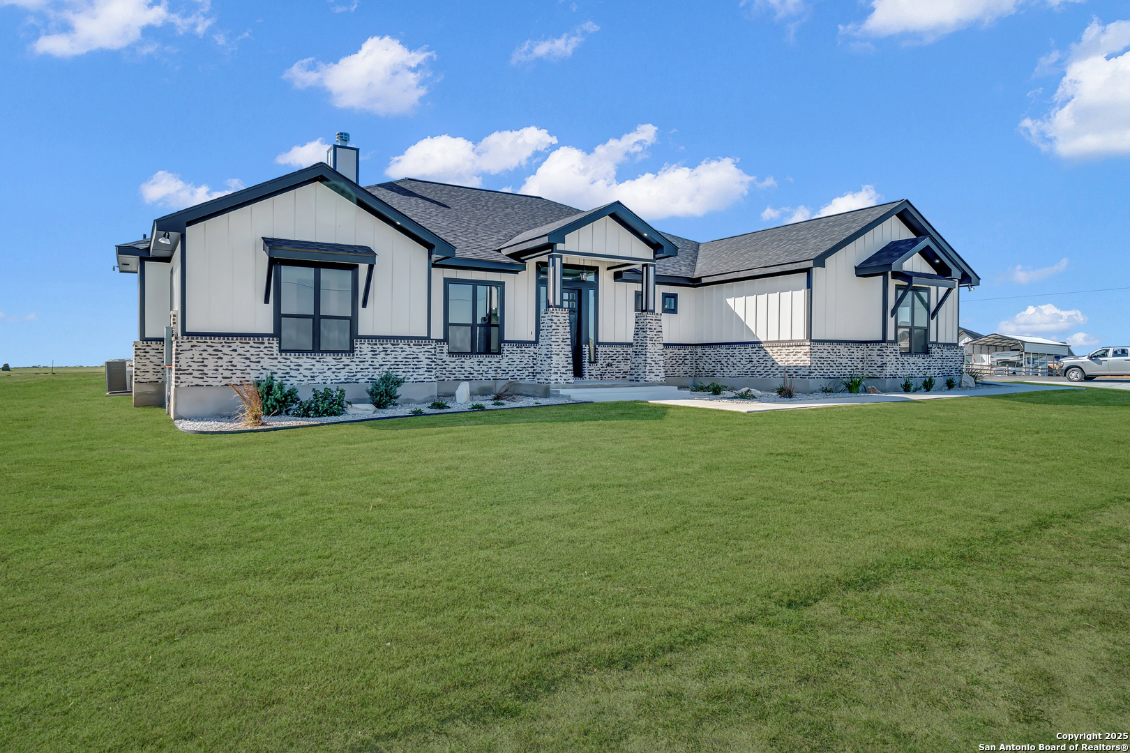 158 Estates Dr
