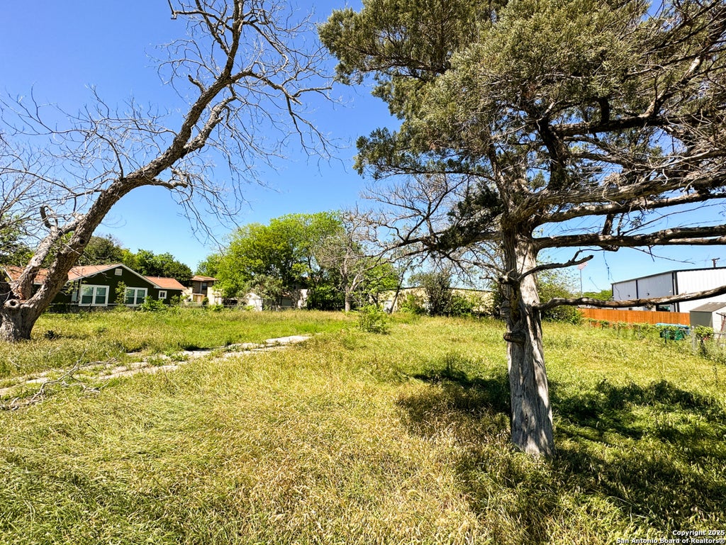 Photo of 317 W Wright Blvd, Universal City, TX 78148 (MLS # 1921677)