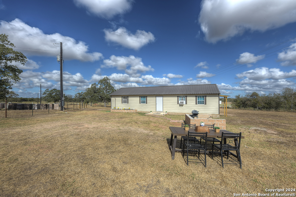 Stockdale, Texas 78160, United States, 1 Bedroom Bedrooms, ,2 BathroomsBathrooms,Residential,Pending,36684