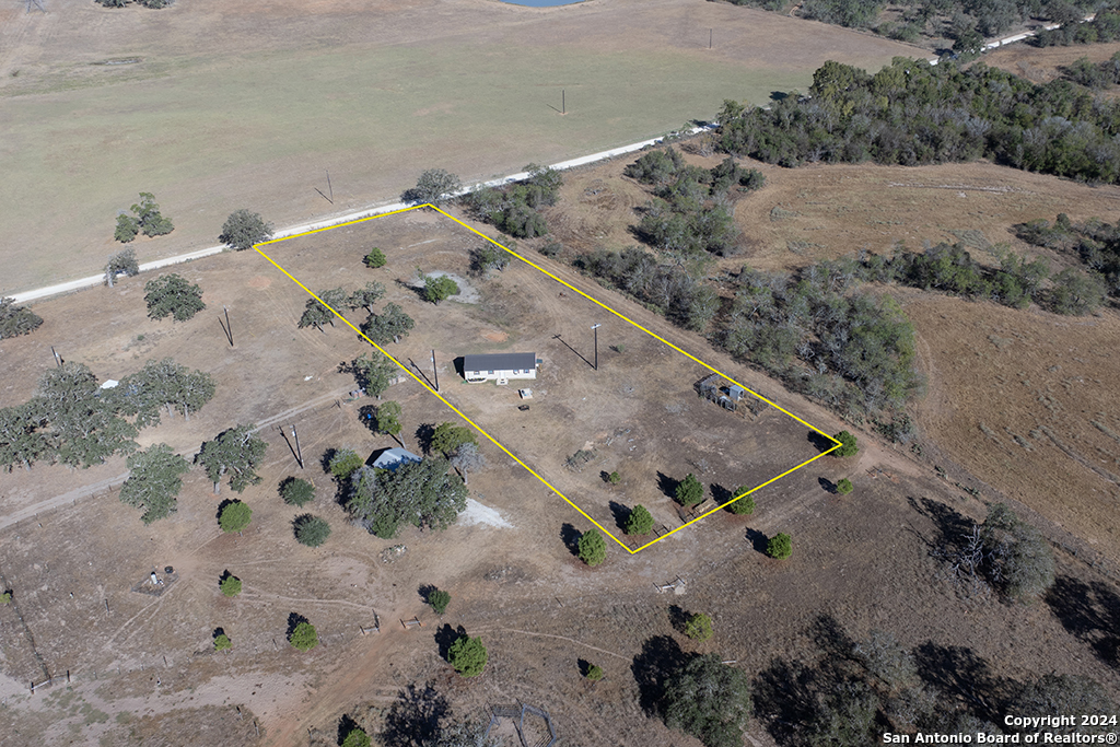 Stockdale, Texas 78160, United States, 1 Bedroom Bedrooms, ,2 BathroomsBathrooms,Residential,Pending,36684