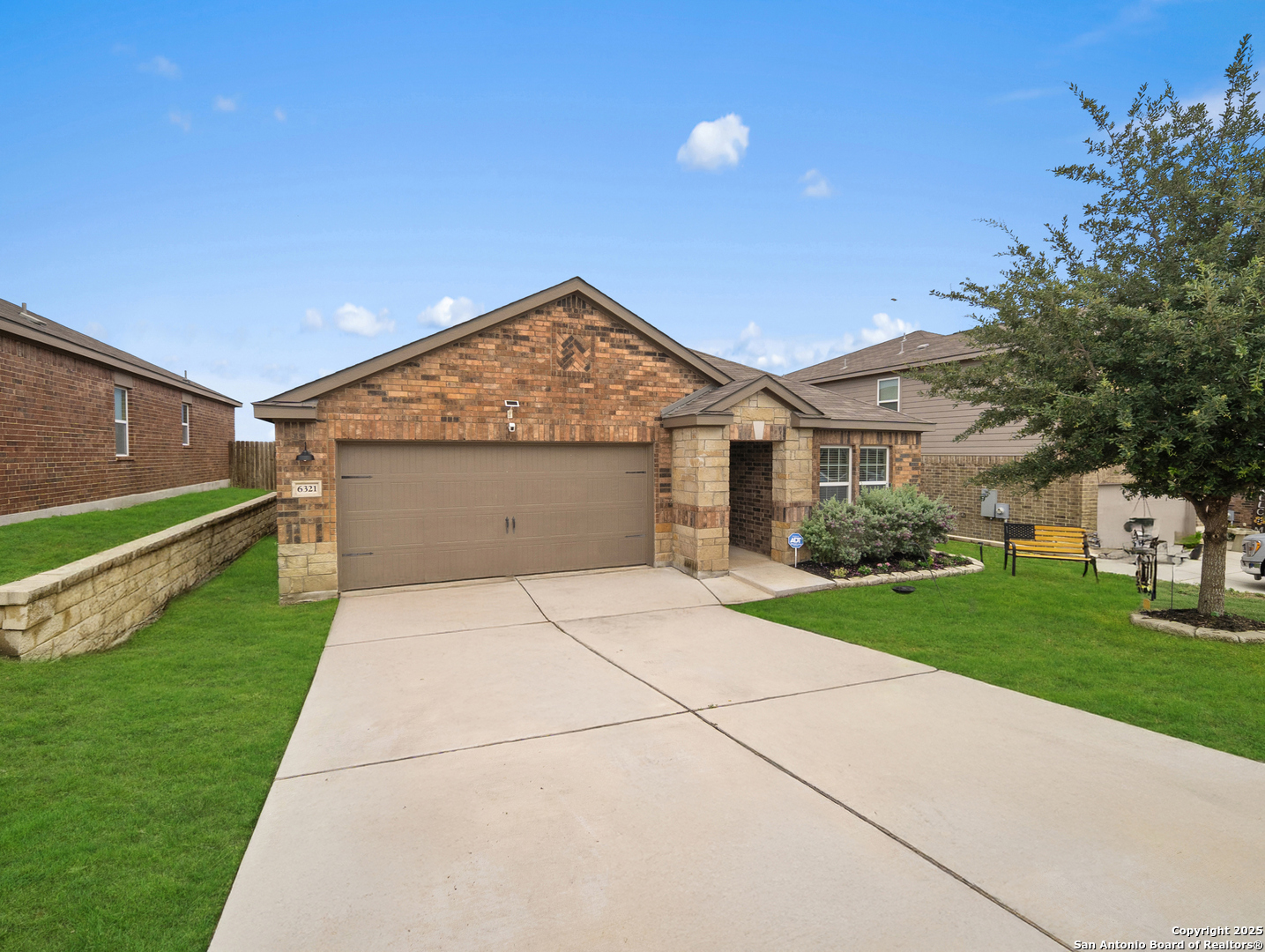 6321 Daisy Way